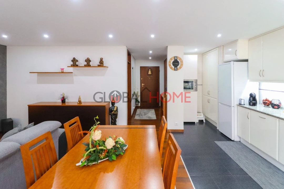 Apartamento T2 para Venda em Rio Tinto Foto 11