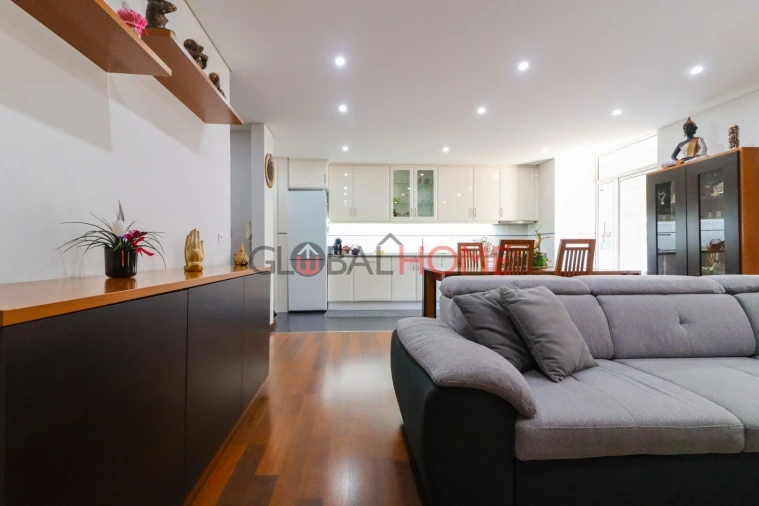 Apartamento T2 para Venda em Rio Tinto Foto 8