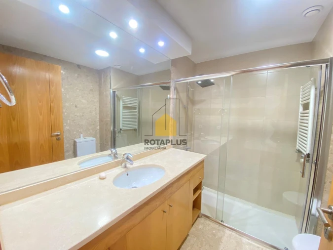 Apartamento T2 para Venda em Vila Nova da Telha Foto 18
