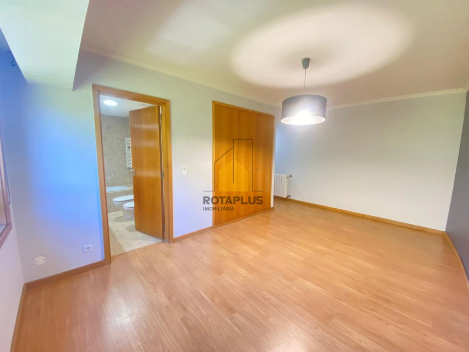 Apartamento T2 para Venda em Vila Nova da Telha Foto 15