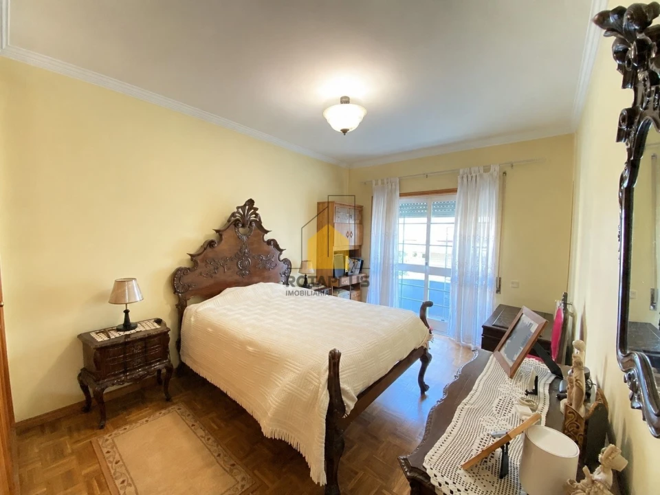 Apartamento T2 para Venda em Cidade da Maia Foto 19