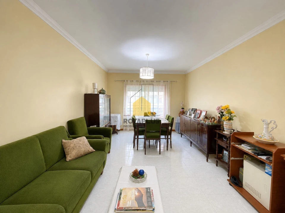 Apartamento T2 para Venda em Cidade da Maia Foto 8