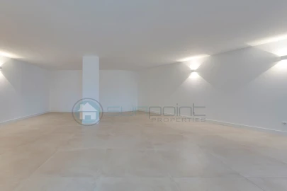 Moradia T4 para Venda em Lagos (São Sebastião e Santa Maria)