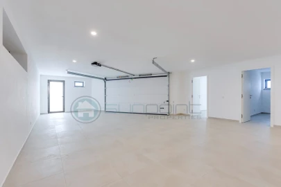 Moradia T4 para Venda em Lagos (São Sebastião e Santa Maria)