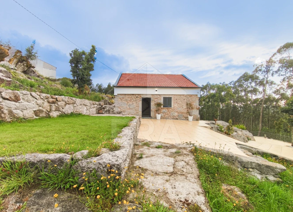 Moradia T2 para Venda em Vila de Punhe Foto 14