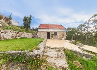Moradia T2 para Venda em Vila de Punhe