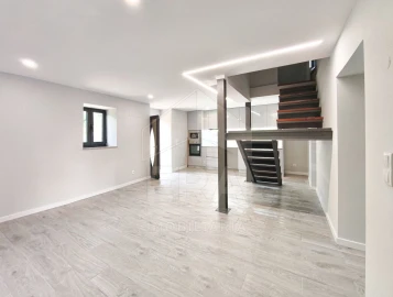Moradia T2 para Venda em Vila de Punhe