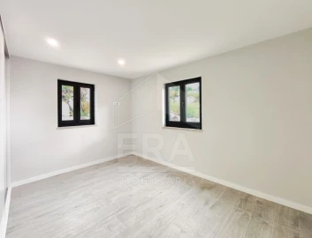 Moradia T2 para Venda em Vila de Punhe