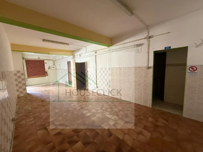 Loja para Arrendamento em Orjais Foto 5