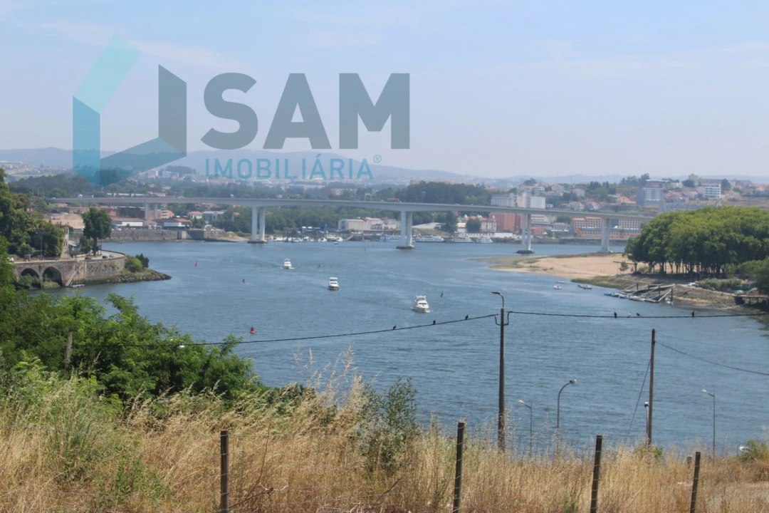 Negócio para Venda em Oliveira do Douro Foto 2