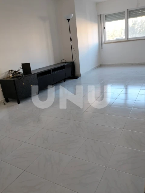 Apartamento T2 para Venda em Cacém e São Marcos
