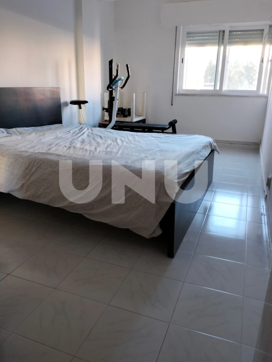 Apartamento T2 para Venda em Cacém e São Marcos Foto 8