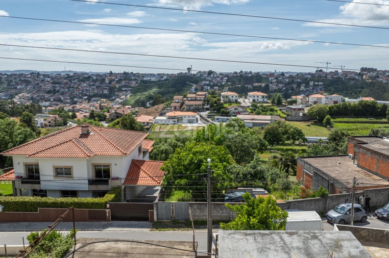 Terreno Comércio / Armazém para Venda em Fânzeres e São Pedro da Cova Foto 20
