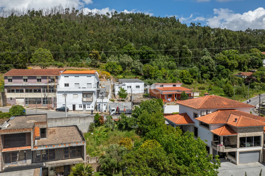 Terreno Comércio / Armazém para Venda em Fânzeres e São Pedro da Cova Foto 19