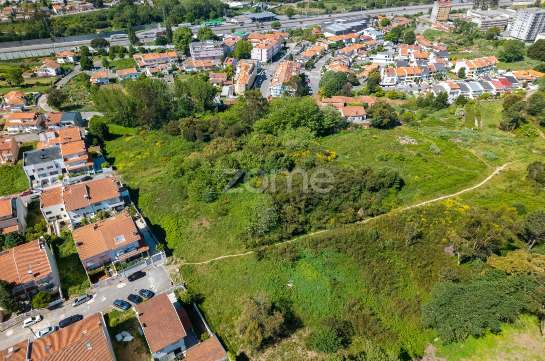 Terreno para Venda em Mafamude e Vilar do Paraíso Foto 11