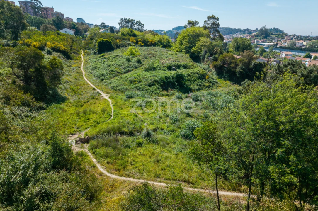 Terreno para Venda em Mafamude e Vilar do Paraíso Foto 9