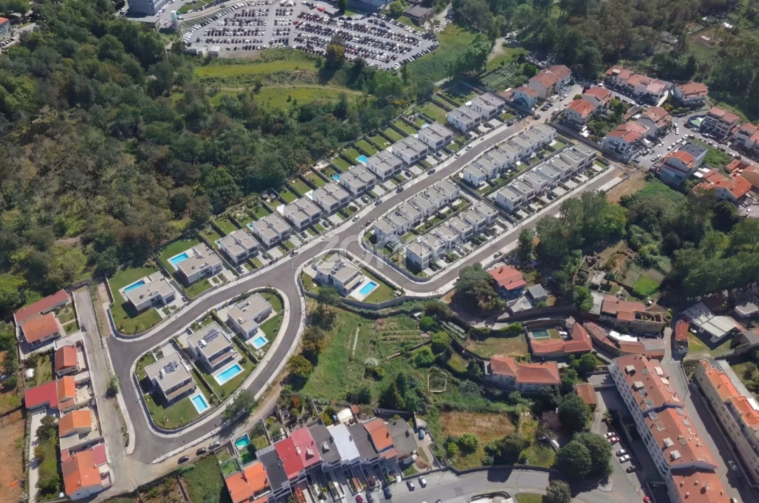 Terreno para Venda em Mafamude e Vilar do Paraíso Foto 4