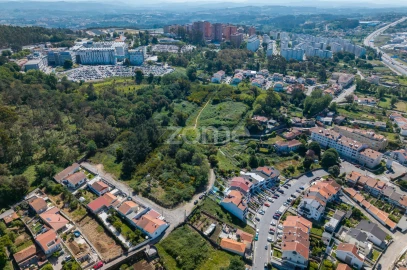 Terreno para Venda em Mafamude e Vilar do Paraíso
