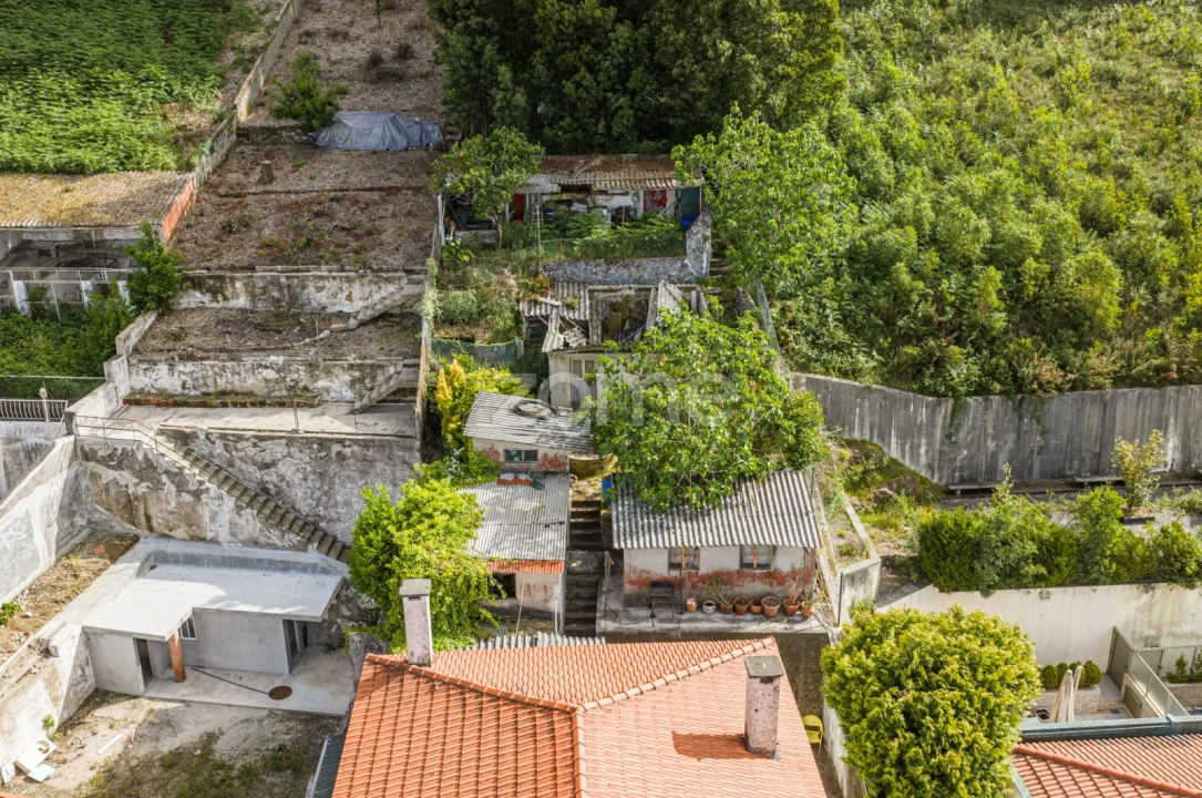 Prédio para Venda em Oliveira do Douro Foto 16