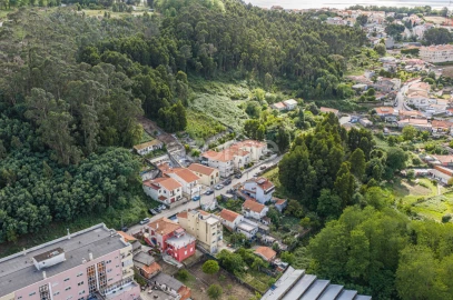 Prédio para Venda em Oliveira do Douro