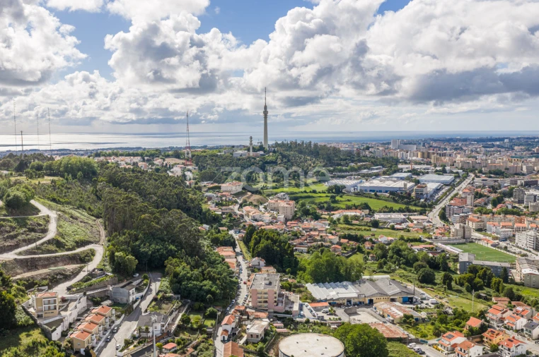 Prédio para Venda em Oliveira do Douro Foto 20