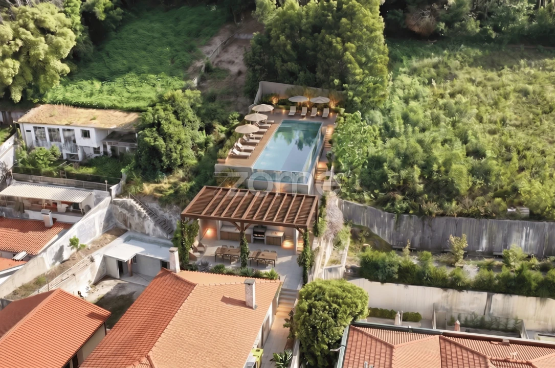 Prédio para Venda em Oliveira do Douro Foto 4
