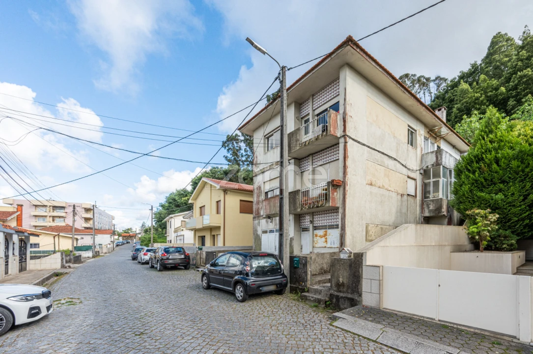 Prédio para Venda em Oliveira do Douro Foto 8