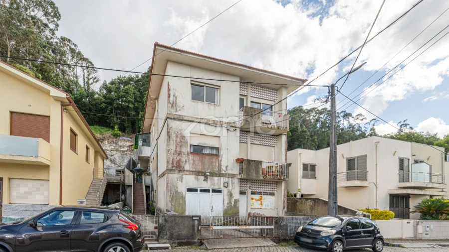 Prédio para Venda em Oliveira do Douro