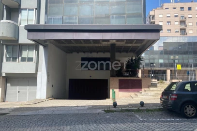 Garagem para Arrendamento em Cedofeita, Santo Ildefonso, Sé, Miragaia, São Nicolau e Vitória