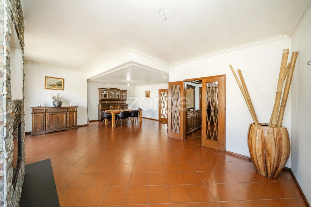 Moradia T5 para Venda em Nogueira, Fraião e Lamaçães Foto 13
