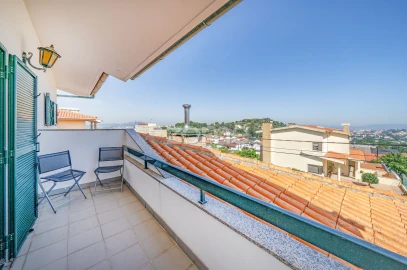 Moradia T5 para Venda em Nogueira, Fraião e Lamaçães
