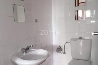 Apartamento T2 para Arrendamento em Ramalde