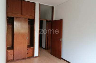 Apartamento T2 para Arrendamento em Ramalde
