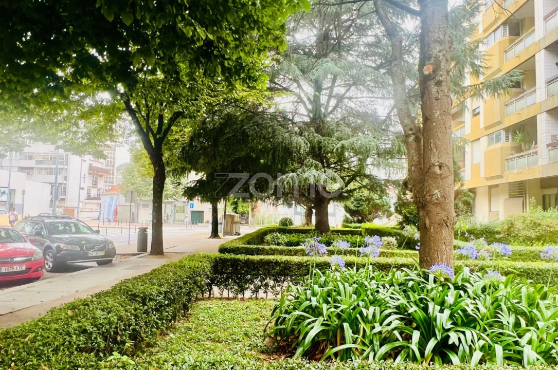Apartamento T2 para Arrendamento em Ramalde Foto 1