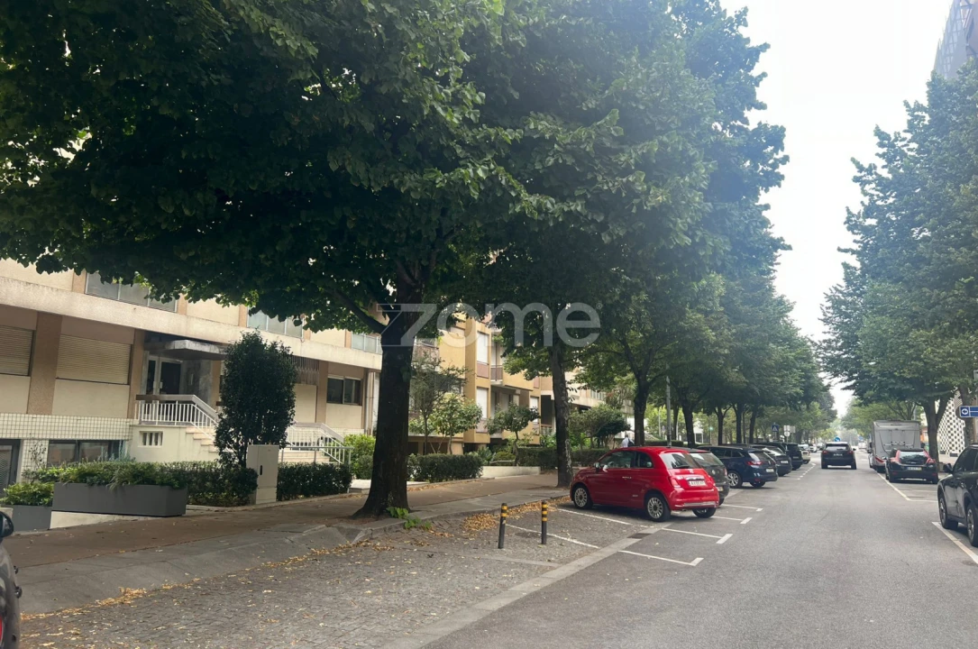 Apartamento T2 para Arrendamento em Ramalde Foto 17