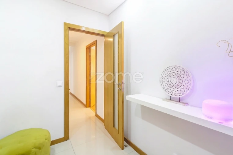 Apartamento T3 para Venda em Aguas Santas Foto 2