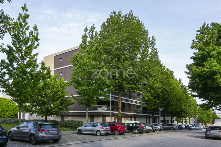 Apartamento T3 para Arrendamento em Moreira Foto 38