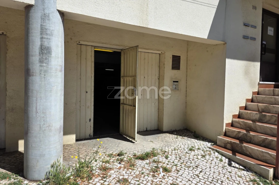 Garagem para Venda em Alverca do Ribatejo e Sobralinho Foto 5