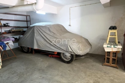 Garagem para Venda em Alverca do Ribatejo e Sobralinho