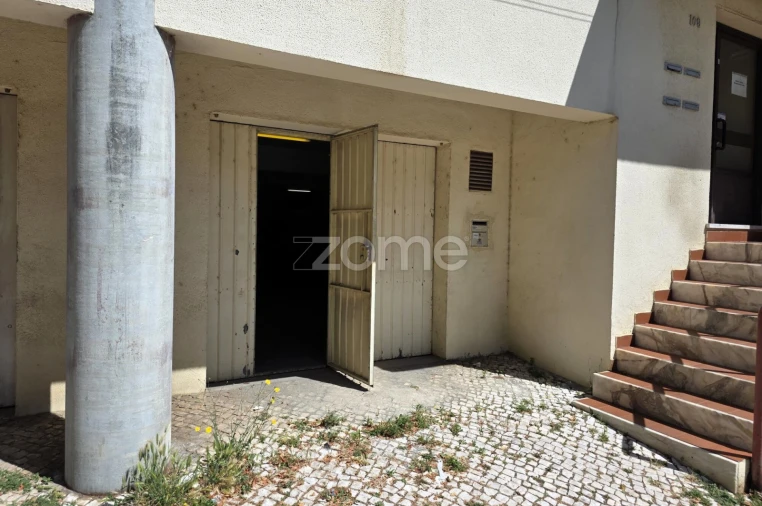 Garagem para Venda em Alverca do Ribatejo e Sobralinho Foto 5