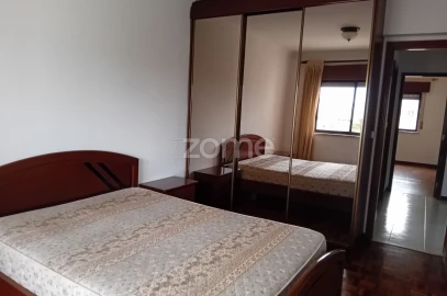 Apartamento T2 para Arrendamento em Cacém e São Marcos