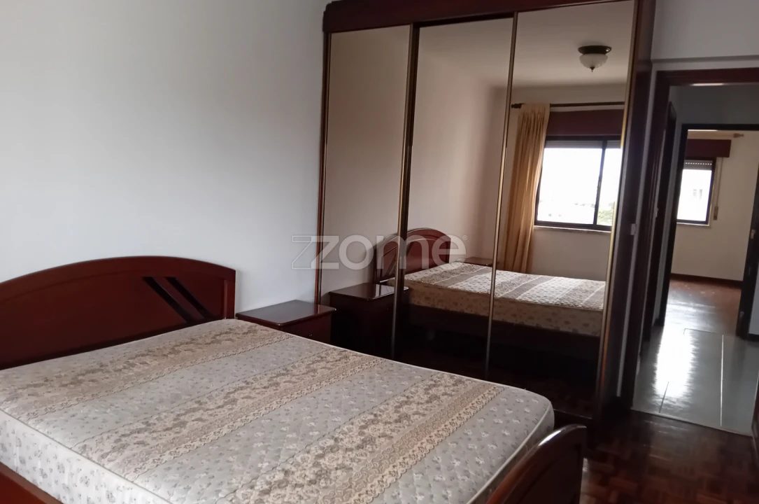 Apartamento T2 para Arrendamento em Cacém e São Marcos Foto 13
