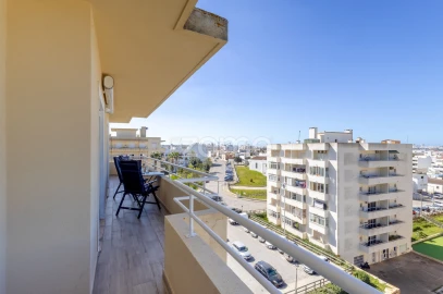 Apartamento T2 para Venda em Estômbar e Parchal