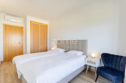 Apartamento T2 para Venda em Estômbar e Parchal