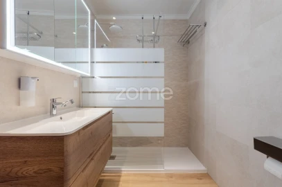 Apartamento T2 para Venda em Estômbar e Parchal