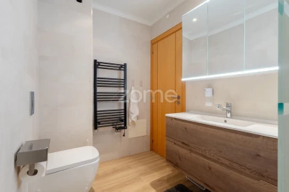 Apartamento T2 para Venda em Estômbar e Parchal
