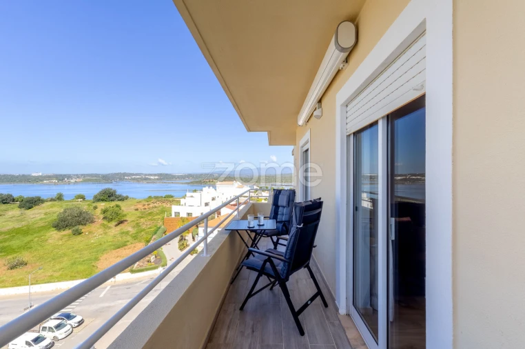 Apartamento T2 para Venda em Estômbar e Parchal Foto 7