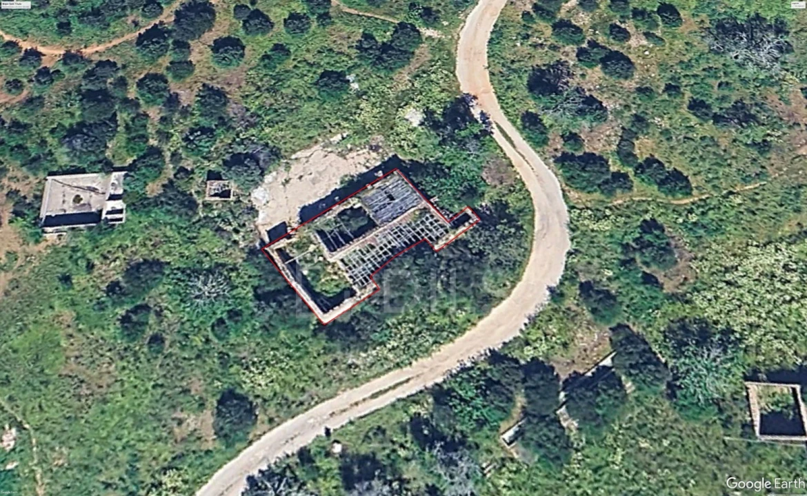 Terreno para Venda em Alvor Foto 6