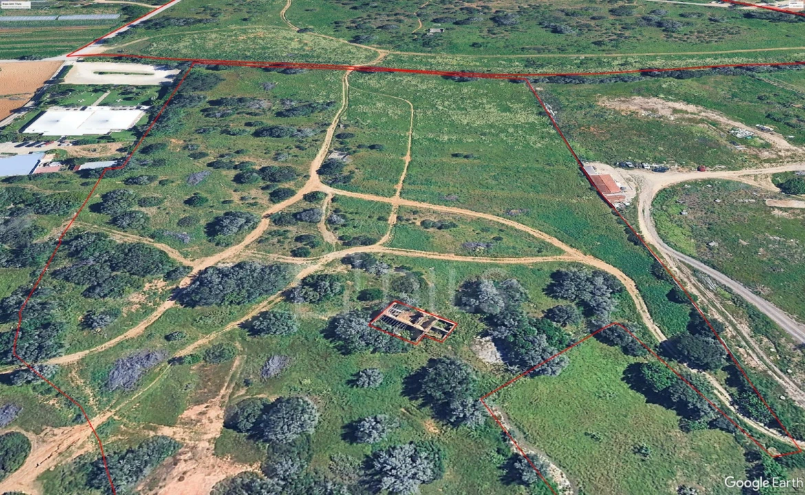 Terreno para Venda em Alvor Foto 14