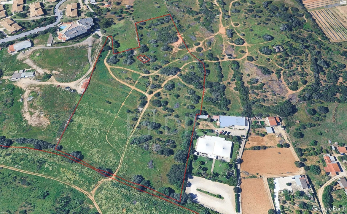 Terreno para Venda em Alvor Foto 15